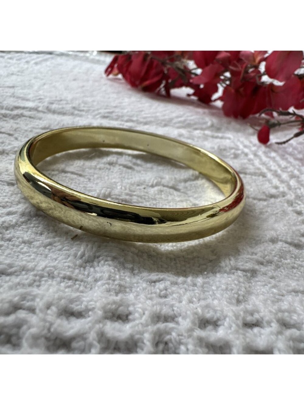 NEW Shiny Gold Tone Bangle Bracelet Classic Minimalist Polished Stackable Womens